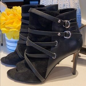 Ivan’s Trump Black Heels